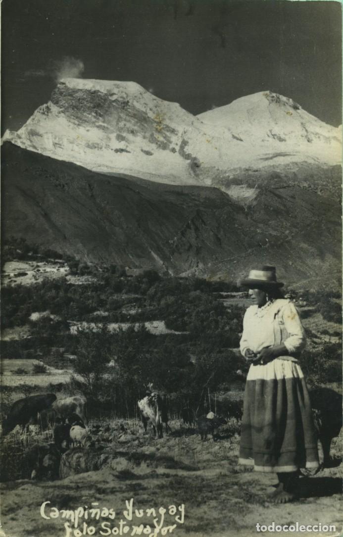 Postales: Fotograf&iacute;a de Per&uacute;. Valles de la provincia de Yungay, regi&oacute;n de Ancash. PER&Uacute;. Monte Huascar&aacute;n nevado