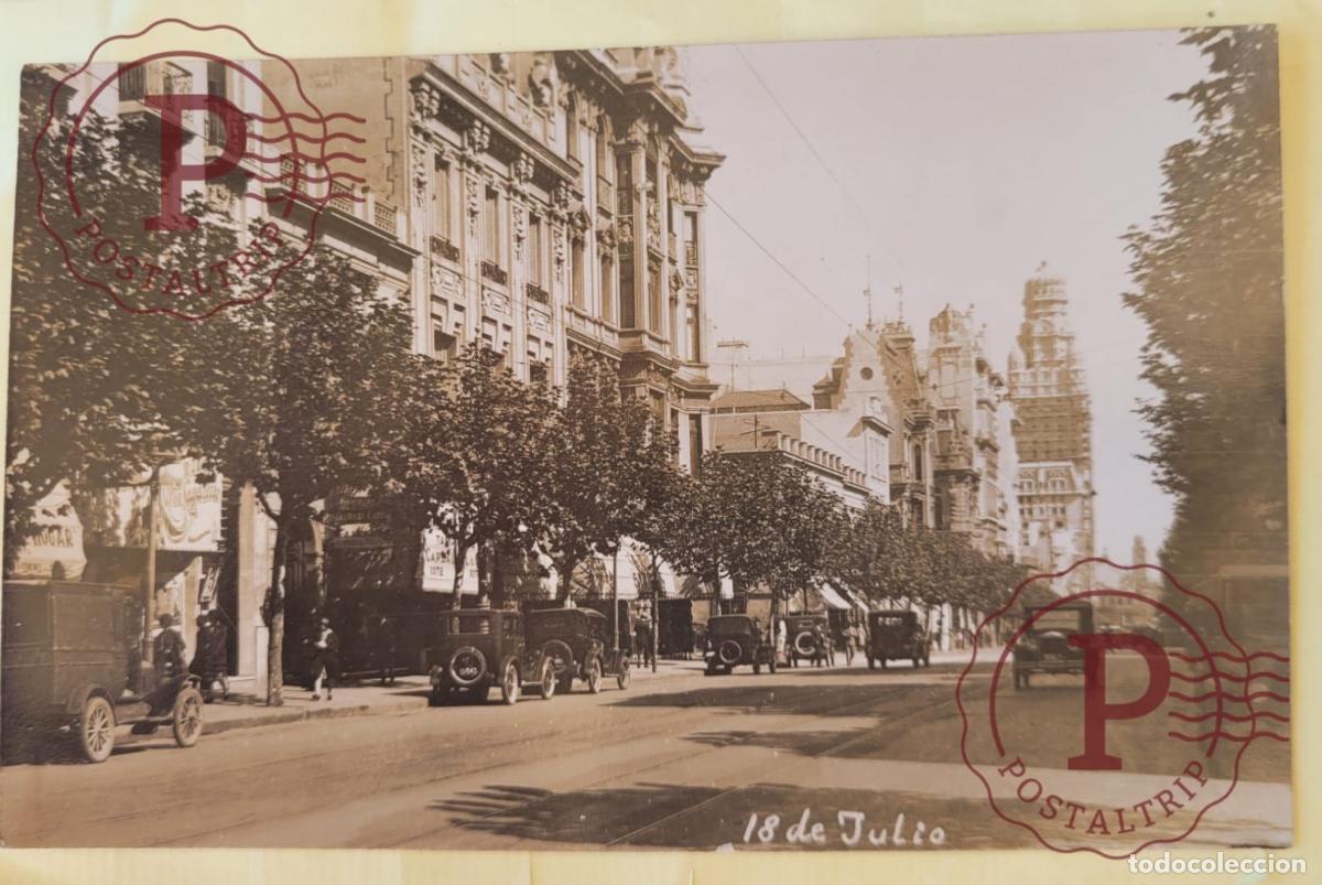 Cartes Postales: URUGUAY. MONTEVIDEO. CALLE 18 DE JULIO. RPPC FOTOGRAFICA