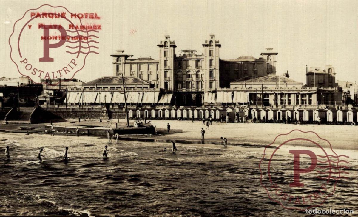 Postales: URUGUAY MONTEVIDEO. PARQUE HOTEL Y PLAYA RAMIREZ. BA&Ntilde;ISTAS CASETAS. RPPC FOTOGRAFICA
