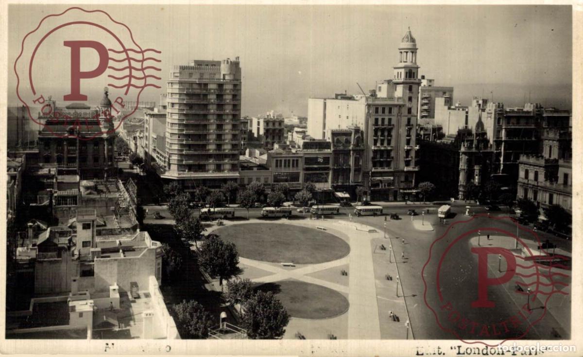 Postales: URUGUAY MONTEVIDEO GRAN TIENDA LONDON-PARIS AUTOBUSES COCHES. RPPC FOTOGRAFICA