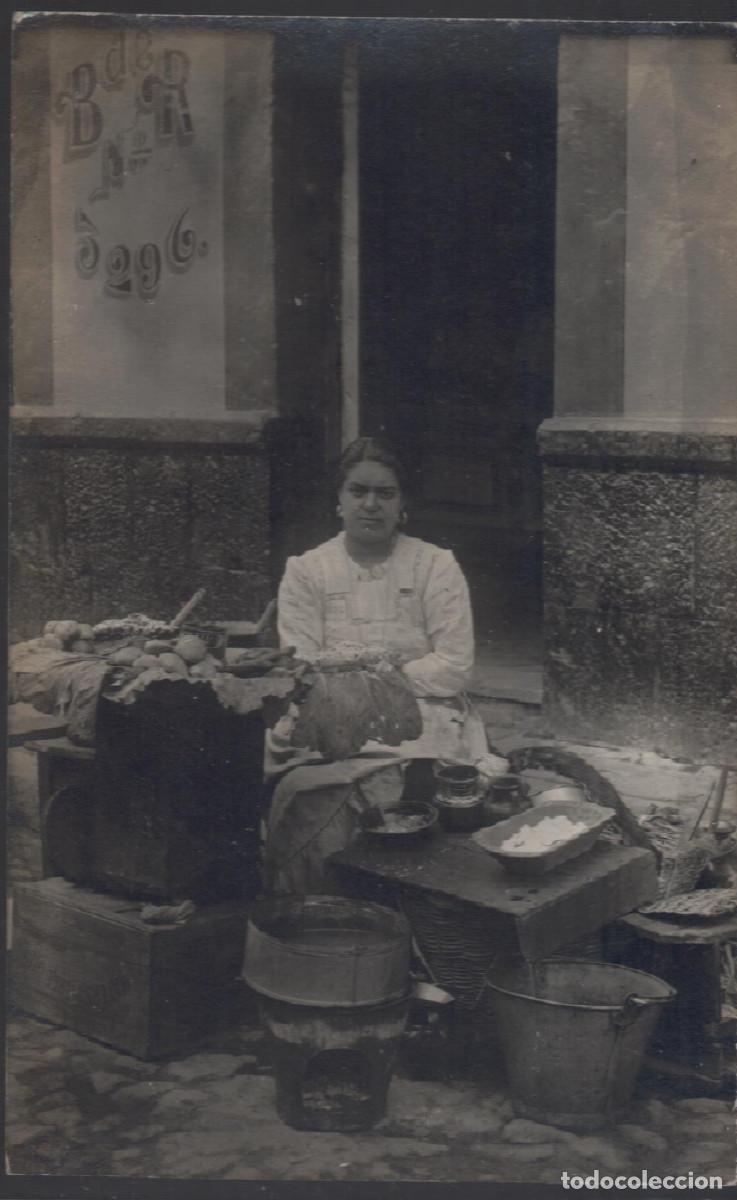 Postais: &iexcl;&iexcl;&iexcl;Tarjeta ***** 5 estrellas !!1910 ca M&eacute;xico vendedora de enchiladas.Editor M.Torres.Magnifica foto