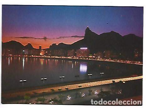 Postales: NIGHT VIEW OF BOTAFOGO BAY WITH CHRIST THE REDEEMER.- RIO DE JANEIRO / BRASIL