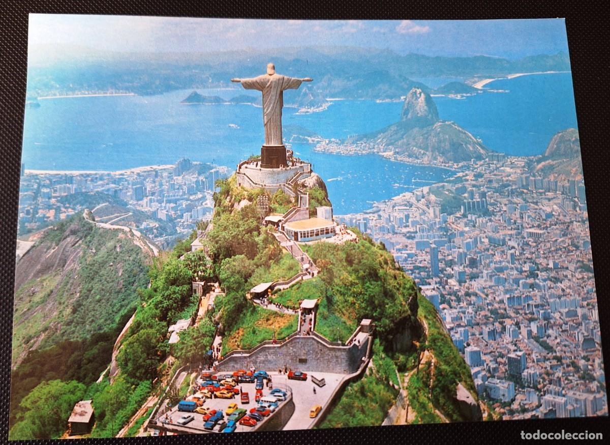 Postales: LAMINA POSTAL GRANDE (21 X 15) EN COLOR DE RIO DE JANEIR0 - EL CORCOVADO Y BAHIA DE BOTAFOGO - NUEVA