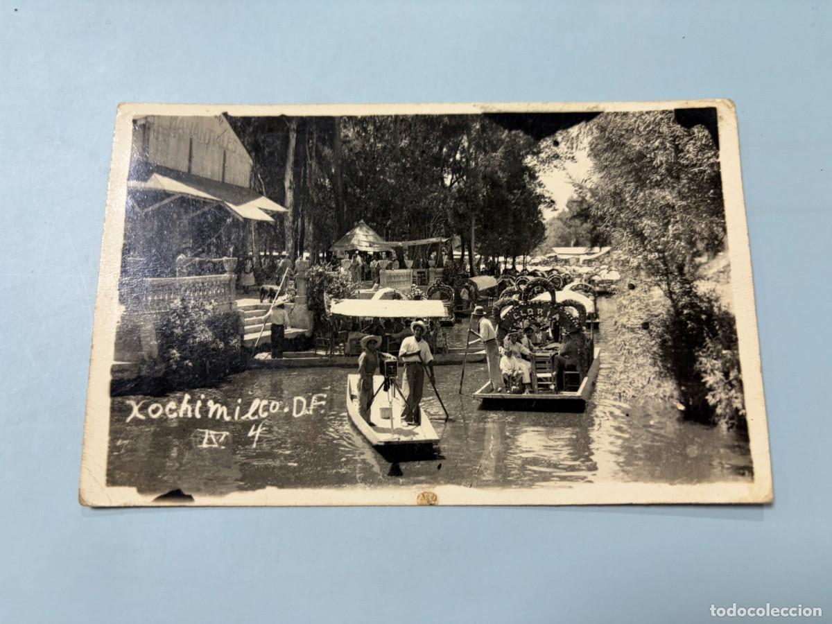 Postales: TARJETA POSTAL FOTOGR&Aacute;FICA. M&Eacute;XICO. XOCHIMILCO. CANALES CON TRAJINERAS Y TURISTAS