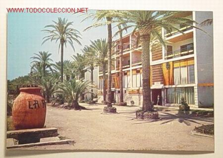 Postales: POSTAL TORREMOLINOS-COSTA DEL SOL.PALMERALES EN LA CALLE.No circulada.