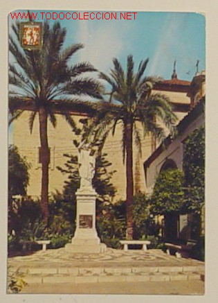 Postales: 790 - CORDOBA - PLAZA DE CAPUCHINOS Y ESTATUA AL OBISPO OSIO . No circulada .