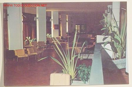 Postales: 50 - CADIZ - RESIDENCIA DEL INSTITUTO SOCIAL DEL TIEMPO LIBRE - SALA DE ESTAR - ZONA DE CAFETERIA .