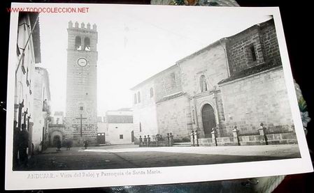 Postales: ANTIGUA FOTO POSTAL DE ANDUJAR - VISTA DEL RELOJ Y PARROQUIA DE SANTA MARIA  - 1955