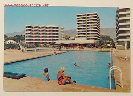 Postales: 1316 COSTA DEL SOL-TORREMOLINOS.La Nogalera.Circulada
