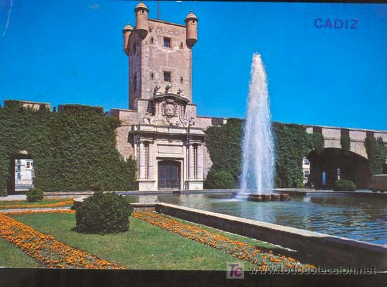 Postales: CADIZ - Puerta de Tierra / Impresa en 1970