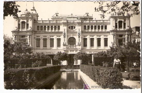 Postais: TARJETA POSTAL DE MALAGA. AYUNTAMIENTO. ED. IMPERIO - MALAGA. ( FOTO CORTES ) .