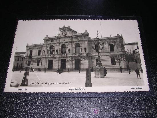 Postales: JAEN 36, AYUNTAMIENTO, EDC. ARRIBAS