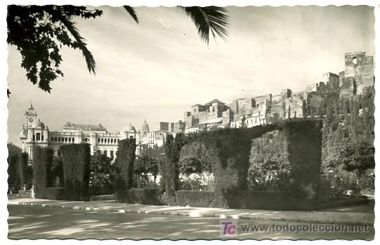 Postales: MALAGA, JARDINES DE PUERTA OSCURA Y ALCAZABA,             P18424