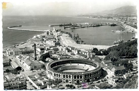 Postales: MALAGA, PLAZA DE TOROS Y PUERTO,               P20361