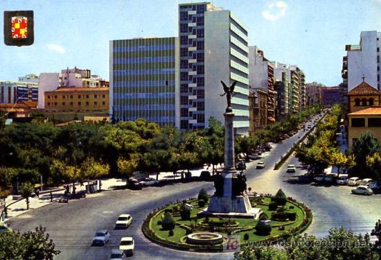 Postales: JAEN. N&ordm;1250 PLAZA DE LAS BATALLAS Y AVENIDA GENERALISMO    P/ANJ-006