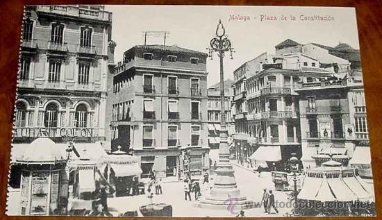 Postales: ANTIGUA POSTAL DE MALAGA - PLAZA DE LA CONSTITUCION - ED. DOMINGO DEL RIO - NO CIRCULADA.