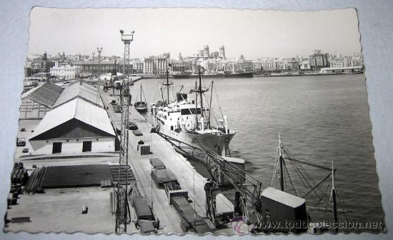 Postales: ANTIGUA Y PRECIOSA POSTAL DE CADIZ A&Ntilde;O 1959 CIRCULADA - MUELLE Y VISTA PARCIAL - GARCIA GARRABELLA -