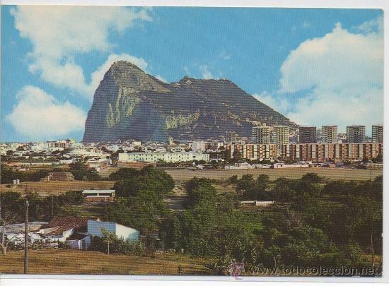 Postales: TARJETA POSTAL DE LA LINEA DE LA CONCEPCION VISTA PARCIAL Y PE&Ntilde;ON DE GIBRALTAR CADIZ