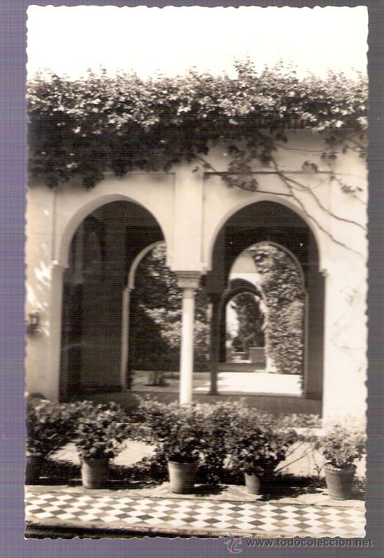 Cartoline: TARJETA POSTAL DE MALAGA. N&ordm; 35. PATIO INTERIOR DE LA ALCAZABA. ED. DOLORES DE O&Ntilde;A. FOTO D. CORTES.