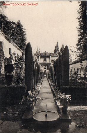 Postales: GENERALIFE - ARCADAS ARABES - PATIO DE LA ACEQUIA.-