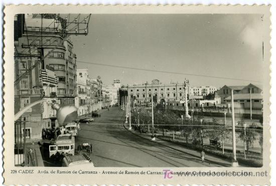 Postkarten: TAREJETA POSTAL DE CADIZ. AVD.DE RAMON DE CARRANZA
