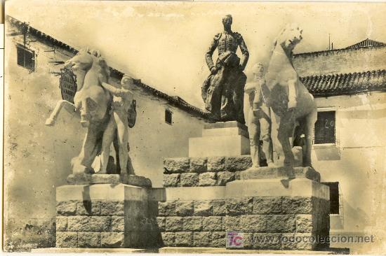 Cartoline: TARJETA POSTAL DE CORDOBA. MONUMENTO A MANOLETE