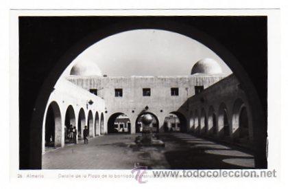 Postales: Almeria. Ed. Arribas. n&ordm; 26. Sin circular. Detalle de la Plaza de la barriada  contruida por regione