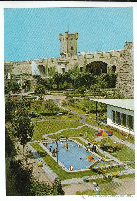 Postales: 9567.- CADIZ.  PUERTA DE TIERRA