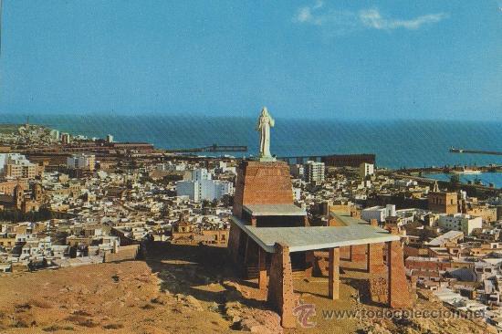 Postales: TARJETA POSTAL VISTA PARCIAL Y MONUMENTO AL SAGRADO CORAZON DE JESUS ALMERIA