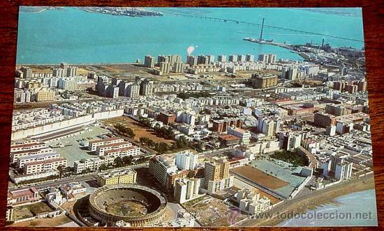 Postkarten: ANTIGUA FOTO POSTAL DE CADIZ - VISTA AEREA - ED. GARCIA GARRABELLA - NO CIRCULADA.