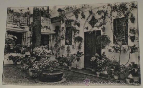 Cartoline: ANTIGUA FOTO POSTAL DE CORDOBA . PATIO ANDALUZ - HELIOTIPIA ARTISTICA ESPA&Ntilde;OLA 25 HAE - SIN CIRCULAR