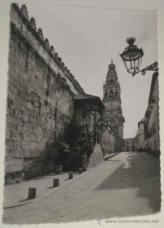 Postkarten: ANTIGUA POSTAL DE CORDOBA, VIRGEN DE LOS FAROLES Y TORRE DE LA CATEDRAL. GARCIA GARRABELLA 49 - SIN