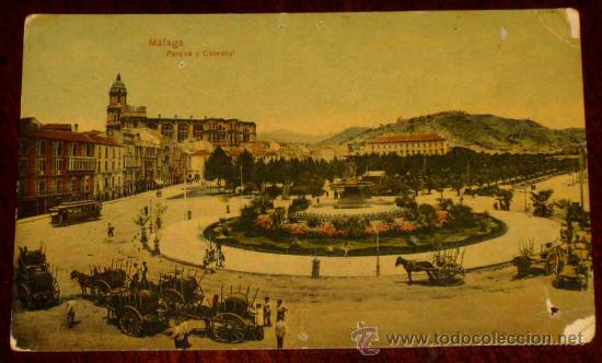 Postales: ANTIGUA POSTAL DE MALAGA - PARQUE Y CATEDRAL - ED. DOMINGO DEL RIO - CIRCULADA - CON DESPERFECTOS.