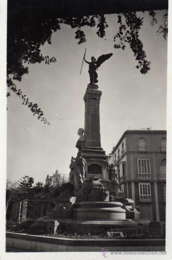 POSTAL CADIZ. MONUMENTO AL MARQUES DE COMILLAS.