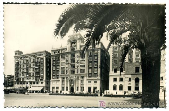 Postales: MALAGA, PLAZA GENERAL QUEIPO DE LLANO,      P26118