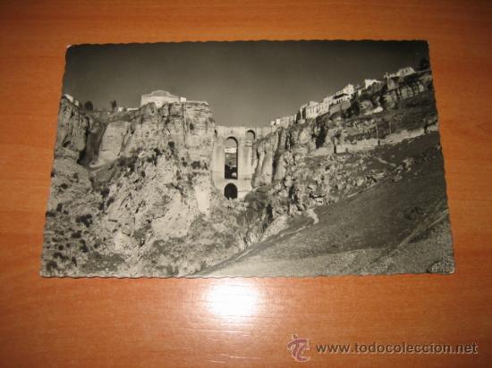 Postkarten: 153.-RONDA.-PUENTE NUEVO Y VISTA GENERAL DEL TAJO .EDICIONES ARRIBAS.-CIRCULADA