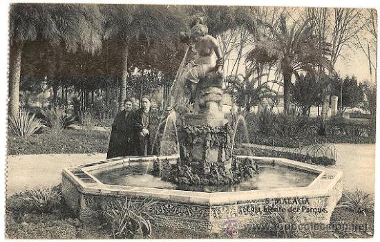 Postales: 3223- MALAGA-ANTIGUA POSTA UNA FUENTE DEL PARQUE- LIBRERIA Y PAPELER&Iacute;A RIVAS