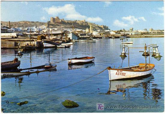 Postales: BONITA POSTAL - ALMERIA - PUERTO CON EL CATILLO AL FONDO
