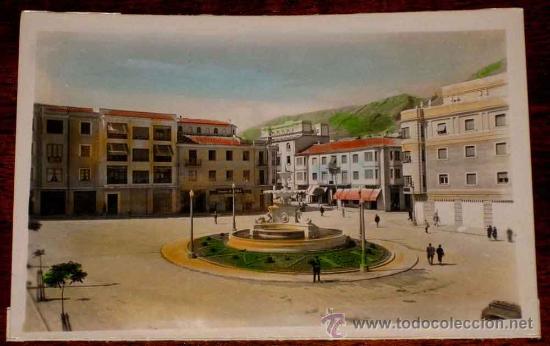 Postales: ANTIGUA FOTO POSTAL COLOREADA DE JAEN - PLAZA DE COCA DE LA PI&Ntilde;ERIA - ED. ARRIBAS - NO CIRCULADA.