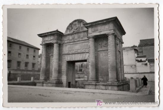 Postais: TARJETA POSTAL DE CORDOBA N&ordm; 225. PUERTA DEL PUENTE. EDICION AISA