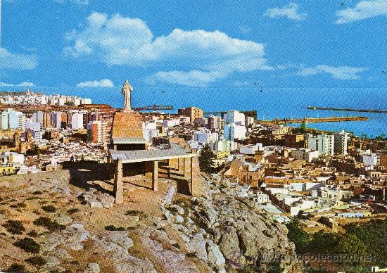 Postales: ALMERIA,CERRO DE SAN CRISTOBAL Y VISTA PARCIAL.POSTAL NO CIRCULADA