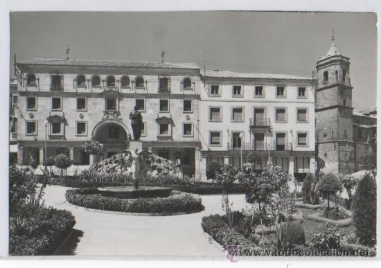 Postales: TARJETA POSTAL DE UBEDA PLAZA DEL GENERAL SARO JAEN