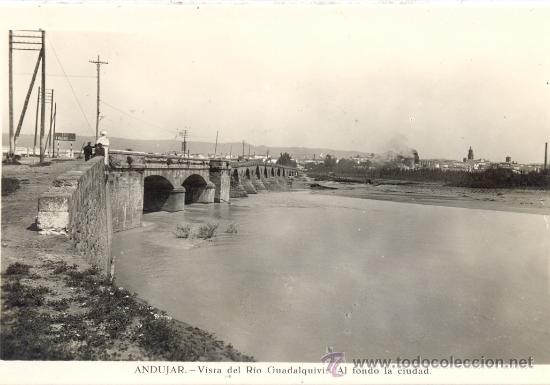 Postales: TARJETA POSTAL DE ANDUJAR VISTA DEL RIO GUADALQUIVIR AL FONDO LA CIUDAD JAEN