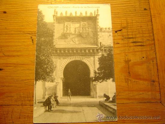 Postales: Interesante postal de Cordoba.-Catedral.Puerta de las bendiciones