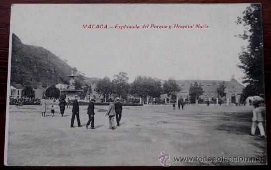 Postales: ANTIGUA POSTAL DE MALAGA - EXPLANADA DEL PARQUE Y HOSPITAL NOBLE - ED. RAFAEL TOVAL - NO CIRCULADA.