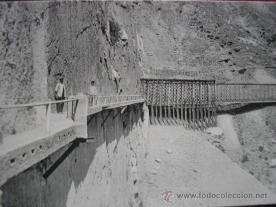 Postales: POSTAL EL CHORRO ( MALAGA ) L. ROISIN PUENTE DEL FERROCARRIL Y CAMINO DEL REY