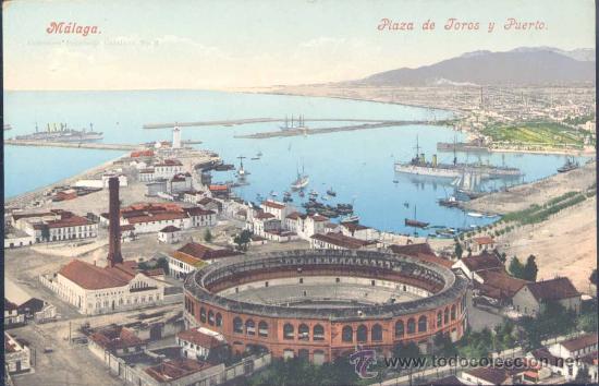 Postales: M&Aacute;LAGA.- PLAZA DE TOROS Y PUERTO