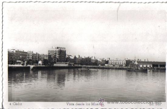 Postales: CADIZ, VISTA DESDE LOS MUELLES
