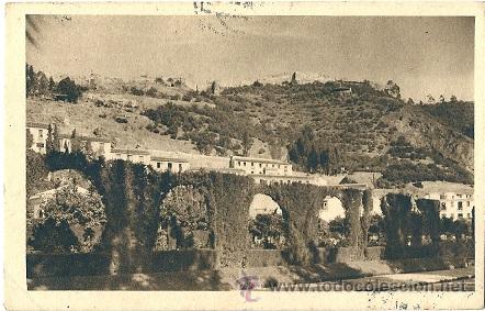 Postales: 6032L -MALAGA. JARDINES DE PUERTA OSCURA-CASTILLO DE GIBRALFARO EXCLUSIVAS ARILVA - 1957- GARRABELLA