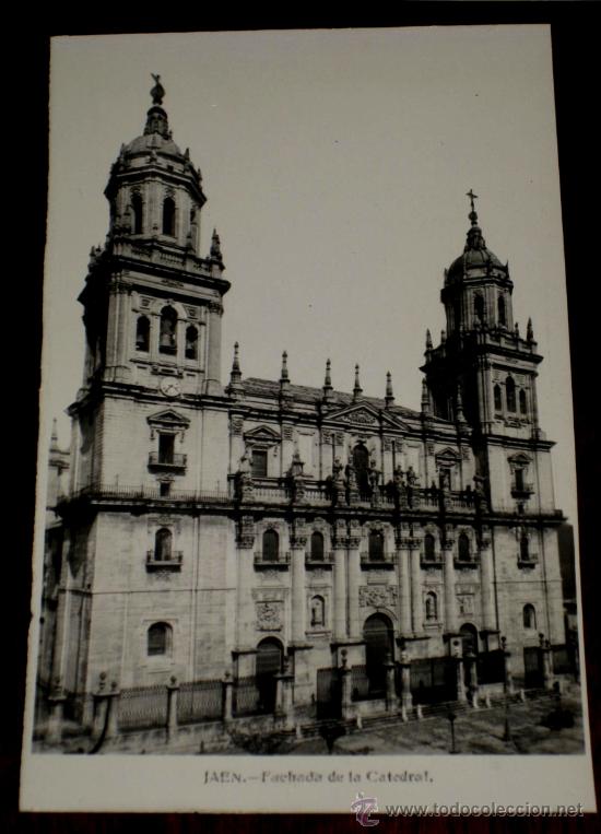 Postales: ANTIGUA FOTO POSTAL DE JAEN - FACHADA DE LA CATEDRAL - NO CIRCULADA.